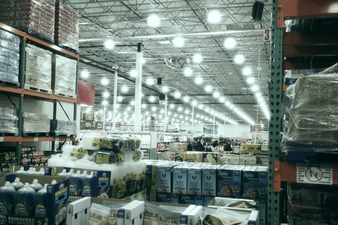 supermarket aisle surveillance
